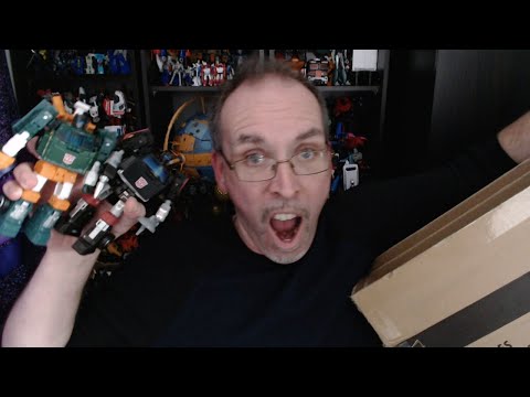 GotBot Goes Live: Transformers Reveals and Possible Cancelations, Dr. Wu, YOLOPARK, and an Unboxing