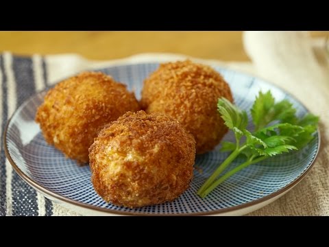 download lagu mp3 mp4 Crab Cream Croquette, download lagu Crab Cream Croquette gratis, unduh video klip Crab Cream Croquette