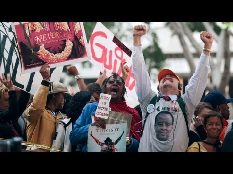 Família de Michael Jackson comemora condenação de médico