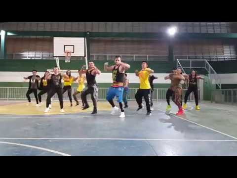 Inolvidable (Remix) - Farruko ft. Daddy Yankee, Sean Paul & Akon / ZUMBA