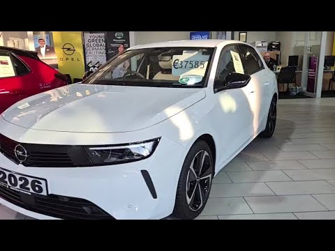 Opel Astra ELEGANCE 1.2 PETROL - Image 2