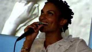 Goapele - Love Me Right