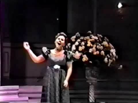 Ruth Welting - Par le rang... Salut à la france (La Fille du Régiment) - 1983