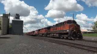 preview picture of video 'BNSF Eastbound at Sprague WA May 5 2014'