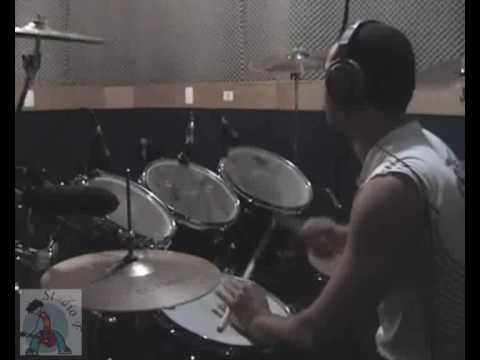 Essa Chuva video