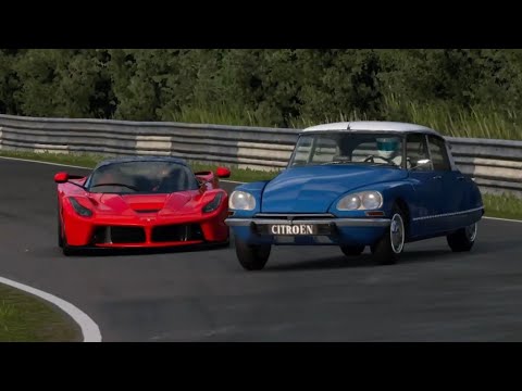 Ferrari LaFerrari vs Citroën DS 21 Pallas at Nurburgring Nordschleife Track Day