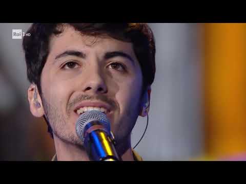 Fulminacci  canta "Sì, viaggiare" - Una storia da cantare 30/11/2019