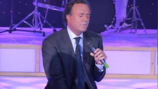 Julio Iglesias canta &quot;A media luz&quot; - Susana Gimenez 2005