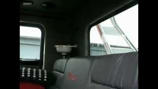 2004 Pete with NEW Century 5130 **CREW CAB**