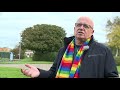 De regenboogvlag wappert een dag later ook in Molenlanden