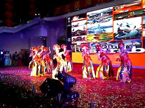 YAY Budaya Wijaya Kusuma -- Joged Blambangan