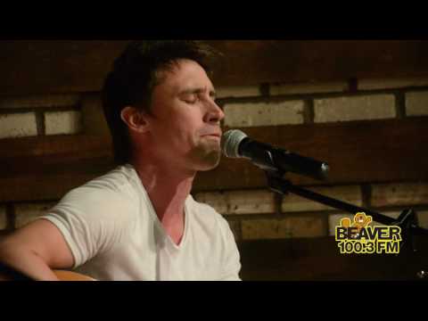 Beaver Songwriter Series - Matt Rogers sings Randy Houser's 