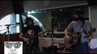 The Avett Brothers- &quot;...Airport&quot; on &quot;3 Guys Pickin&quot;