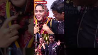 YUVAN🥰&quot;என் WIFE தான் LIGHT OF MY LIFE😍&quot;🔥STAGE-ஏ இவ்ளோ LOVE-ஆ🙈