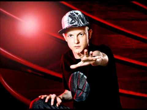 Massimo Schena-Lasst mich nicht ins Fernsehen[HD]