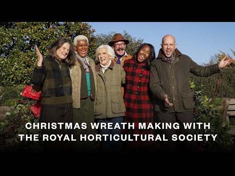 'Together at Christmas' Carol Service | Wreath Making