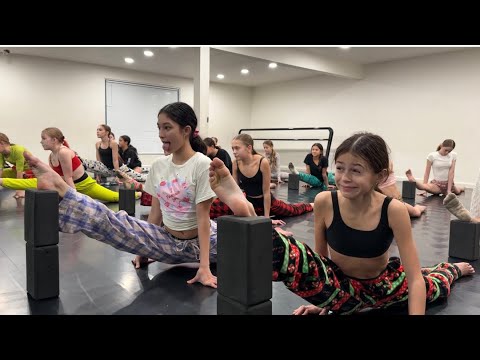 Trening elastyczności i siły | Rozciąganie | Tydzień w piżamie w studiu tańca JDI