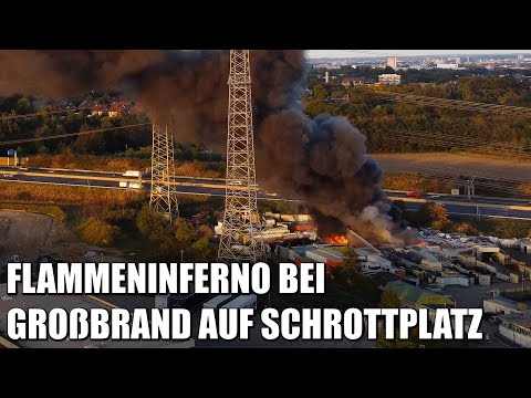 Großbrand in Neuss: Flammeninferno auf Schrottplatz | 22.09.2022