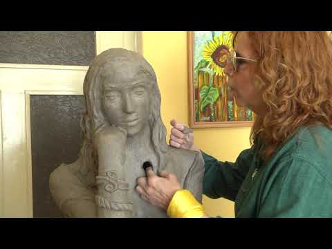 Keramická vypalovací pec pro nevidomou sochařku