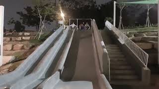 114.01.18-3太平馬卡龍公園，有多種有趣新奇的底滑高滑超高溜滑梯、底年齡及高年齡兒童攀岩場，人工地皮的溜滑、跳跳床、盪鞦韆、砂土，籃球場