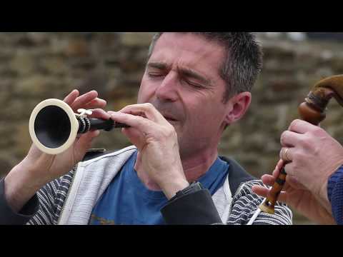 Mélodie du pays montagne par Hervé Irvoas et Cédric Moign à Spézet en 2017