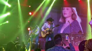 La Maquinaria Norteña - Con Ese Corazón. Live desde Xalos Night Club 2021