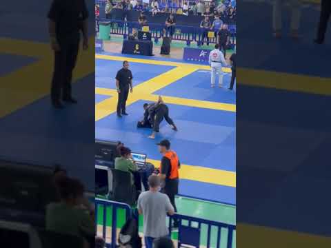 Rio sumerr W Bruce ✅ x De bola