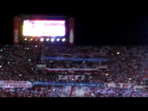 "Recibimiento, River 3 - San José de Oruro 0.| Copa Libertadores 2015" Barra: Los Borrachos del Tablón • Club: River Plate