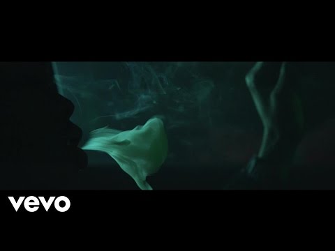 Vee Tha Rula - Smoke