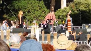 Buddy Miller & Lee Ann Womack: "After the Fire is Gone"