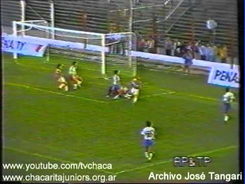 Clausura 1994 - Chacarita 3 - Almagro 2 - El equipo usa las camisetas de los hinchas
