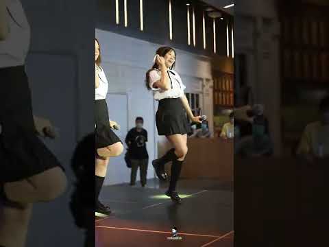 [FANCAM] Frann Shining Stars - Rollercoaster [Idol Mosh Pit] @Donki Mall Thong lor