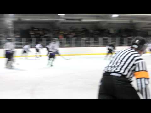 #11 Jeremy Harmsen from the Fondy Bears Scores against Mosinee on Feb 11th 2011 in Mosinee WI.MOV