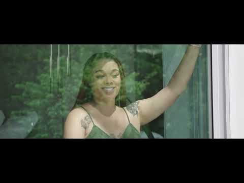 INDEPENDENT GIRL  (Official Music Video)