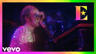 Download lagu Elton John - Lucy In The Sky With Diamonds (Live On The Old Grey Whistle Test) mp3