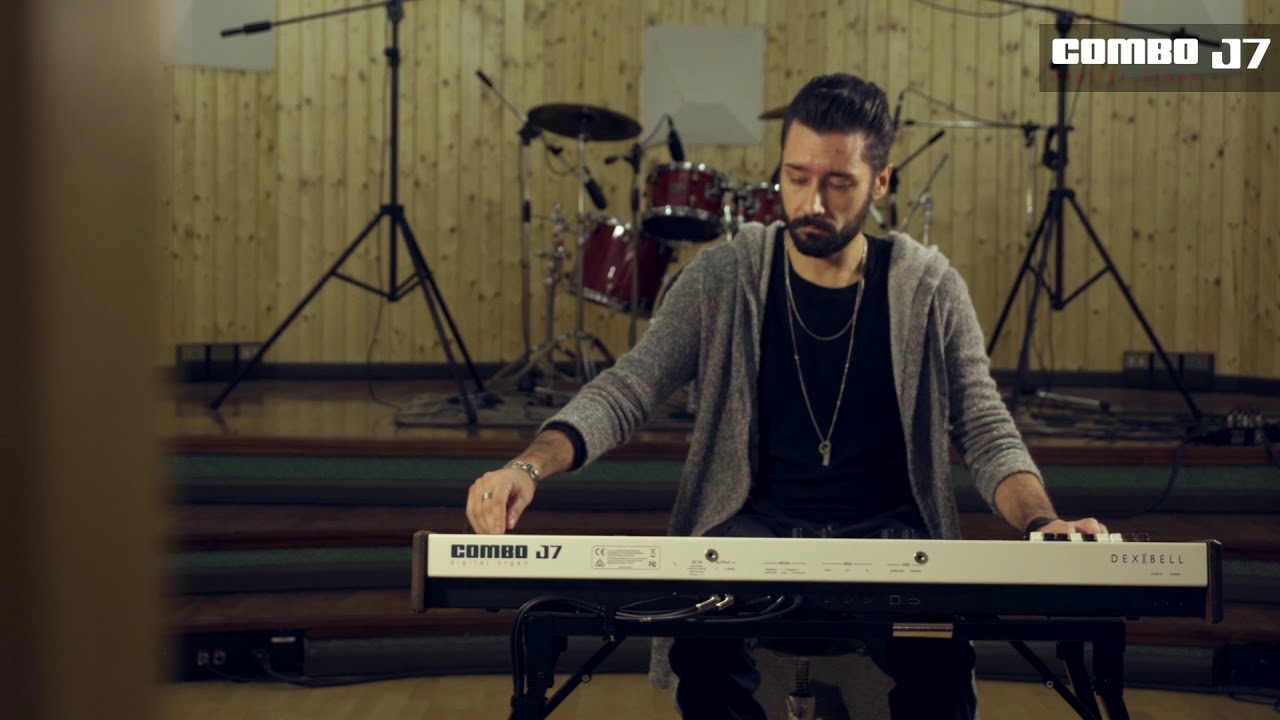 Dexibell COMBO J7 73-Note Digital Organ (Made in Italy)