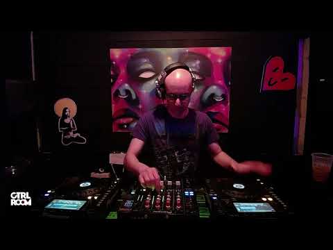 Rouchos presents - The Return to 2022