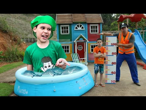 LUCAS QUER MUITO BRINCAR NA PISCINA