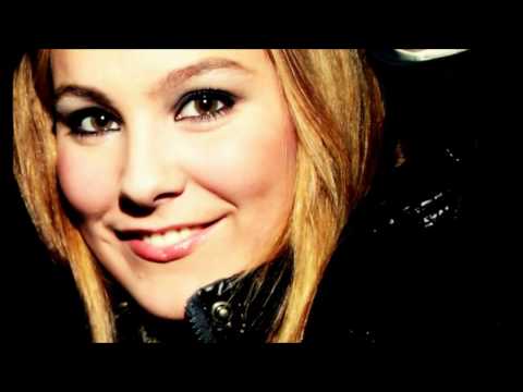 HannahIta Ft. Kempi - Zo Alleen