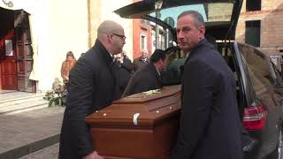 l-ultimo-abbraccio-di-ariano-a-nino-grasso