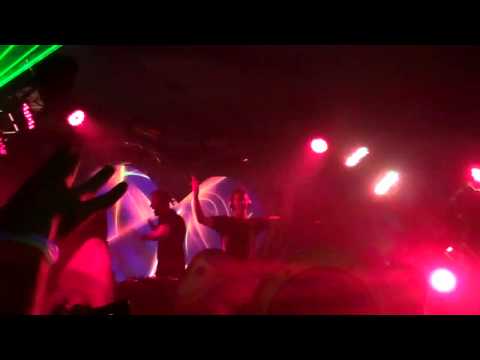 Tritonal @ Lovegroove 2011 - Tritonal - Hands To Hold Me