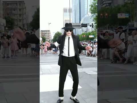 Do you like my dance ？I am Cai Jun, and I have been fond of MJ for 10 years！  169