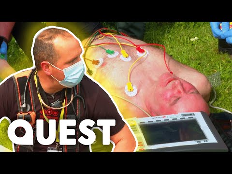 Cyclist Calls 999 While He Is Having A Heart Attack! | Helicopter ER
