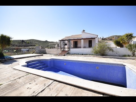 SOLD - Villa Viento AH12530 - Investment opportunity - 3 bed 2 bath villa