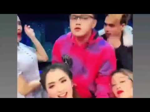 Iis Dahlia joget bareng Charly di Tiktok