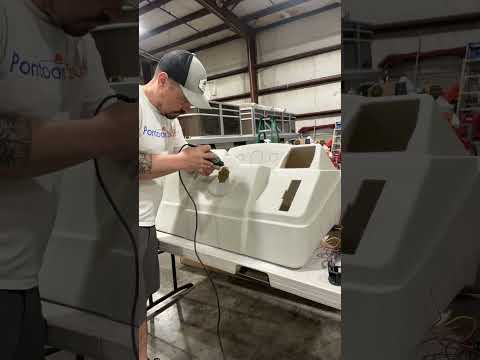 Console Prep. Let’s get this on the boat now! #pontoonrestoration #pontoonboat #pontoon #tomstoons