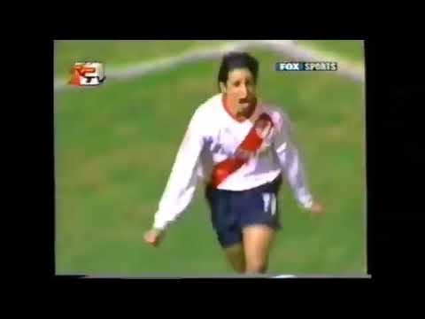 CALCO#6 "Chapa" Zapata intenta contra Olimpo el gol de Roberto Carlos a Tenerife (bastante bien)