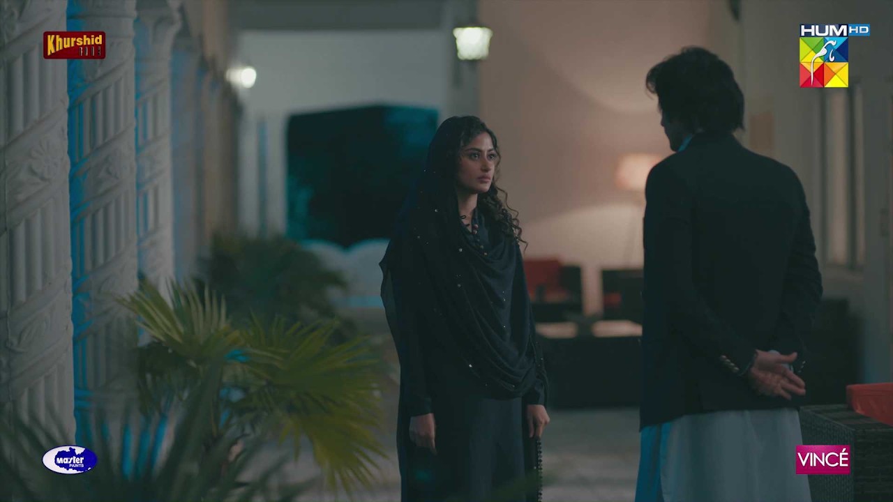 Khayal Karna Haveli Mein Hamara Aik Dushman Bhi Hai..! #zanjeerain - HUM TV