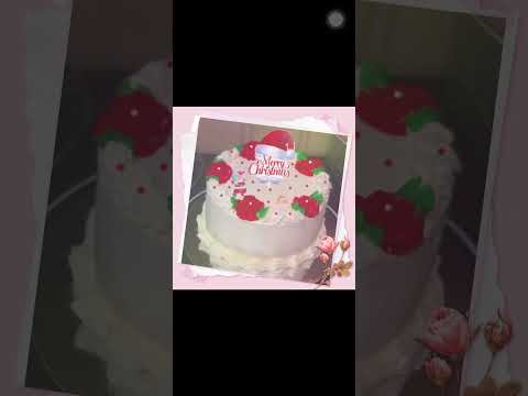 #egglessbakes #cake #cakedecorating #2023shorts #christmas
