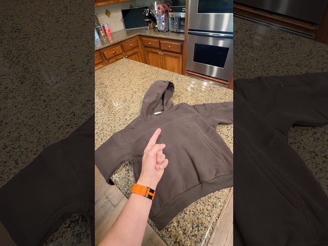 Vídeo relacionado con Vanilla Underground Shrek Sudadera con Capucha Unisex | Sudadera con Capucha Verde para Adultos con gráficos de Cara del Personaje Shrek | Ropa de Estar por casa con Forro de Sherpa de Talla única